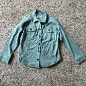 Madewell oversized button up shirt. Size M. Never worn.